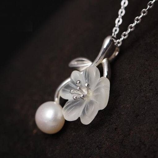 Fashion Romantic Flower Shaped Crystal Silver Pendant Necklace JEWELRY & ORNAMENTS Necklaces & Pendants 8d255f28538fbae46aeae7: Silver