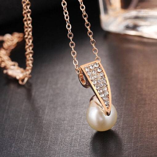 Women’s Elegant Pearl Jewelry Set JEWELRY & ORNAMENTS Jewelry Sets cb5feb1b7314637725a2e7: White