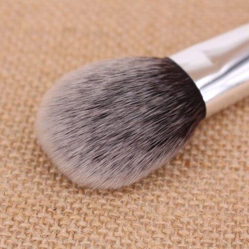 Soft Powder Makeup Brush BEAUTY & SKIN CARE Makeup Products 880c1273b27d27cfc82004: Arched|Round