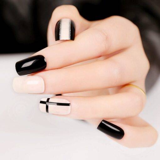 Geometric Style False Nails 24 Pcs Set BEAUTY & SKIN CARE Nail Art Supplies cb5feb1b7314637725a2e7: Black and White