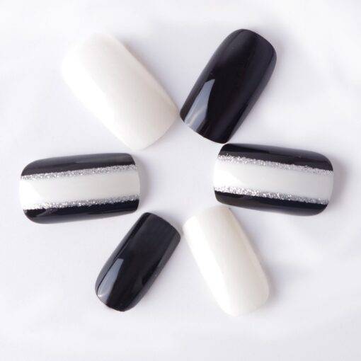 Geometric Style False Nails 24 Pcs Set BEAUTY & SKIN CARE Nail Art Supplies cb5feb1b7314637725a2e7: Black and White