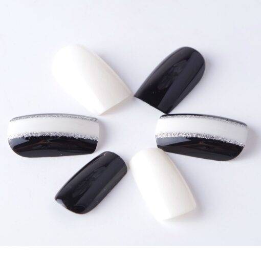 Geometric Style False Nails 24 Pcs Set BEAUTY & SKIN CARE Nail Art Supplies cb5feb1b7314637725a2e7: Black and White